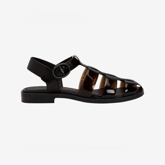 Katy Perry

The Geli Fisherman - Picture 5 of 8